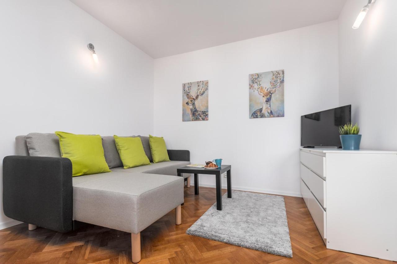 Apartaments Solec 79 By Noclegi Renters Warszawa Exteriör bild