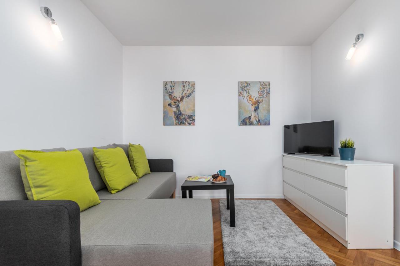 Apartaments Solec 79 By Noclegi Renters Warszawa Exteriör bild