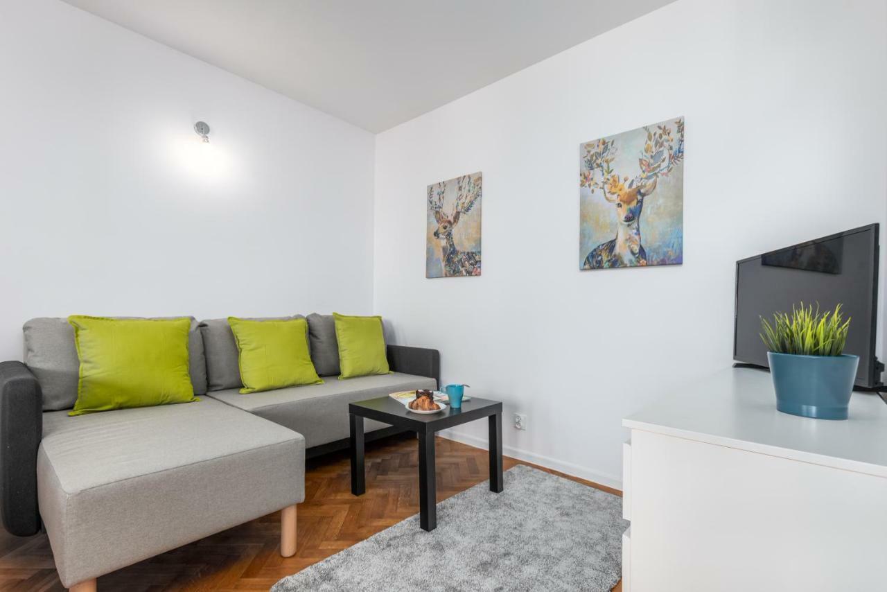 Apartaments Solec 79 By Noclegi Renters Warszawa Exteriör bild