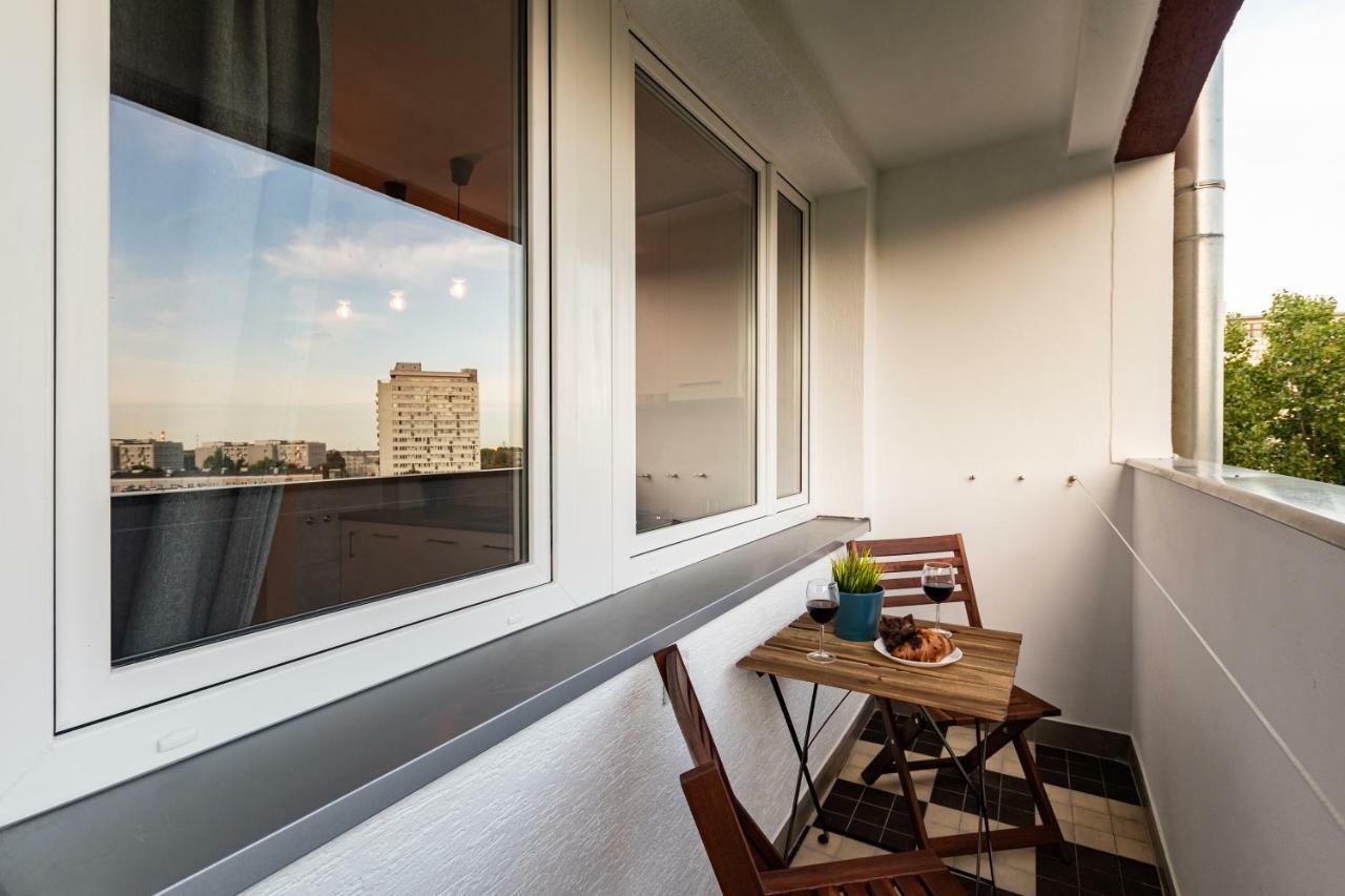 Apartaments Solec 79 By Noclegi Renters Warszawa Exteriör bild